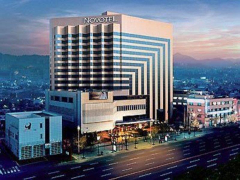 Novotel Ambassador Doksan Seoul Bagian luar foto