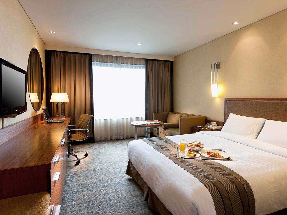 Novotel Ambassador Doksan Seoul Bagian luar foto